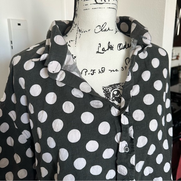 Polka Dot Linen Button-Up Shirt - Picture 3 of 5